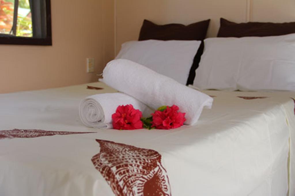 Aroko Bungalows Villa Avarua Exteriör bild