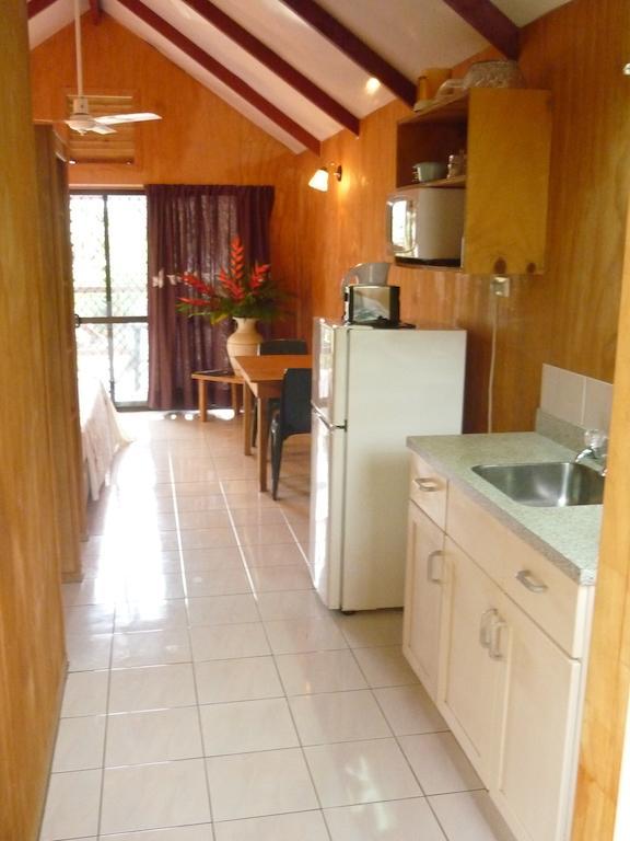 Aroko Bungalows Villa Avarua Exteriör bild