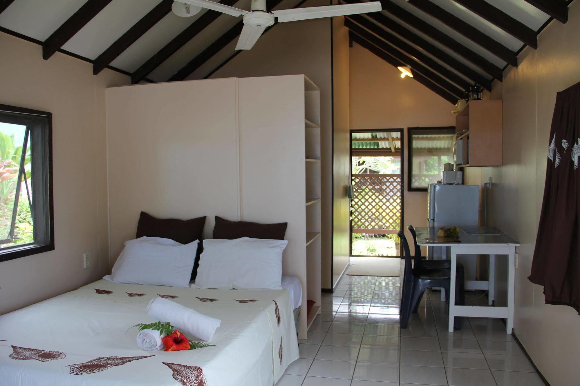 Aroko Bungalows Villa Avarua Exteriör bild